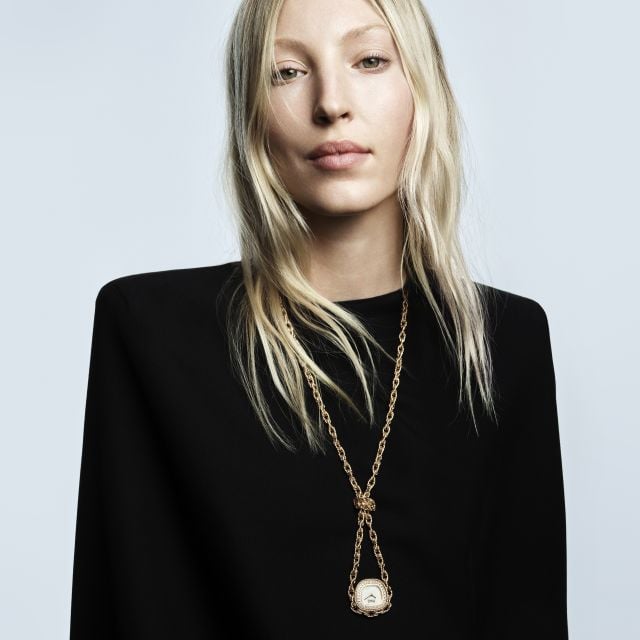 تألقي بساعة 