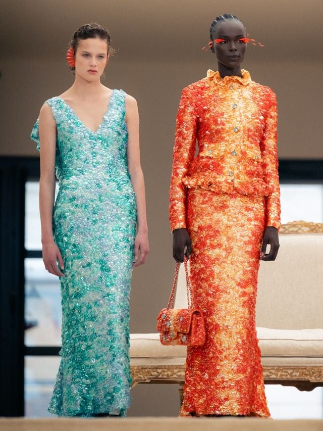 فساتين السهرة البرّاقة تتصدّر عرض شانيل