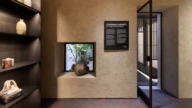 معرض Chawan Cabinet للفنان Theaster Gatesمن Prada