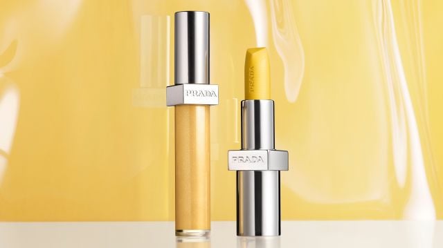 Prada Reflection  لمسة وردية مشرقة تعبّر عن أناقة هادئة وعصرية