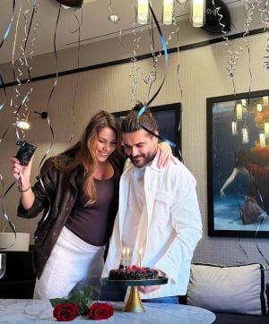 دانييلا رحمة بصورة عائلية مميزة مع ناصيف زيتون وابنهما