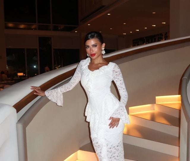 لما العقيل والأبيض: أسلوب ناعم يناسب الصيف