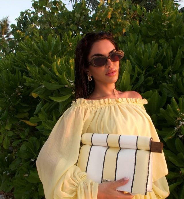 أكسسوارات مميزة تكمل طلّة نجود الرميحي 