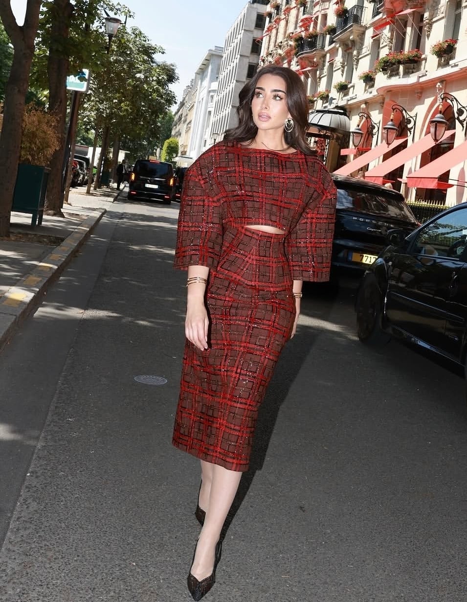 استوحي إطلالاتك العصرية الأنيقة من هنا الزاهد