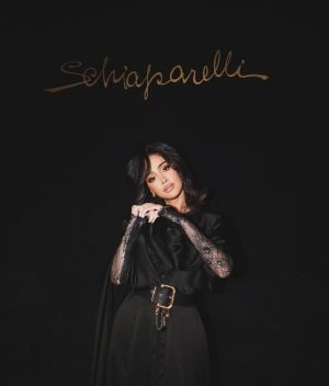 بسمة بوسيل بإطلالة مونوكرومية عصرية 