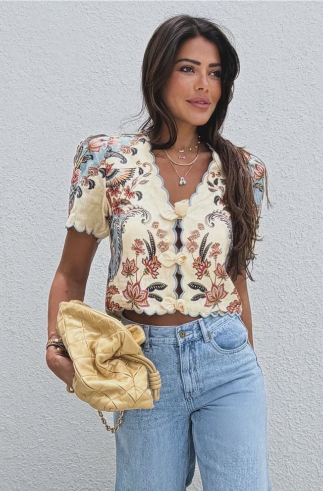 الدنيم موضة لا تغيب عن ستايل المؤثّرات السعوديات