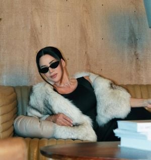 ديانا حداد تلفت الأنظار بملامحها الشبابية الجميلة