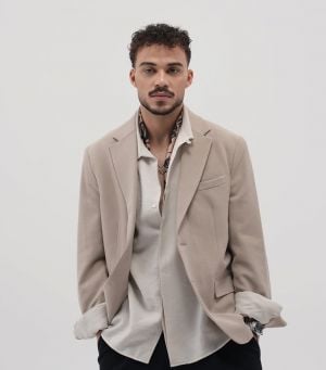 بعد أشهر من الزواج... حسام السيلاوي ينفصل عن زوجته