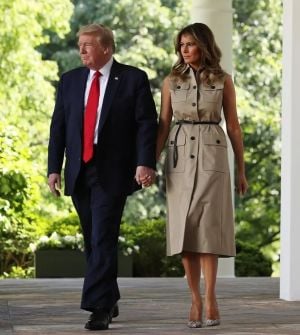 نكتة "الأرملة" من جيمي كيميل تثير غضب ميلانيا ودونالد ترامب 