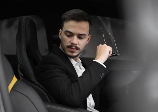 أول تعليق من السيلاوي بعد خروجه من المستشفى واتهامه بالإدمان (فيديو)