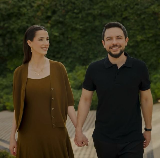 الأميرة رجوة تعتمد الأناقة المينيمالية بأسلوب راقٍ