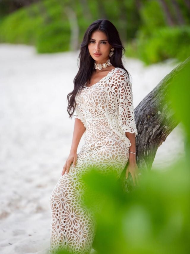 إطلالات لما العقيل باللون الأبيض عنوان الأناقة الصيفية