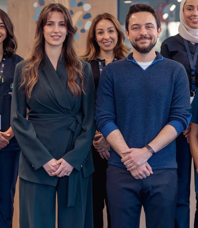 الأميرة رجوة ببليزر بقصة لافتة