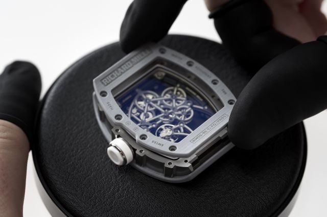 تقنيات متقدّمة في صناعة الساعات الفاخرة