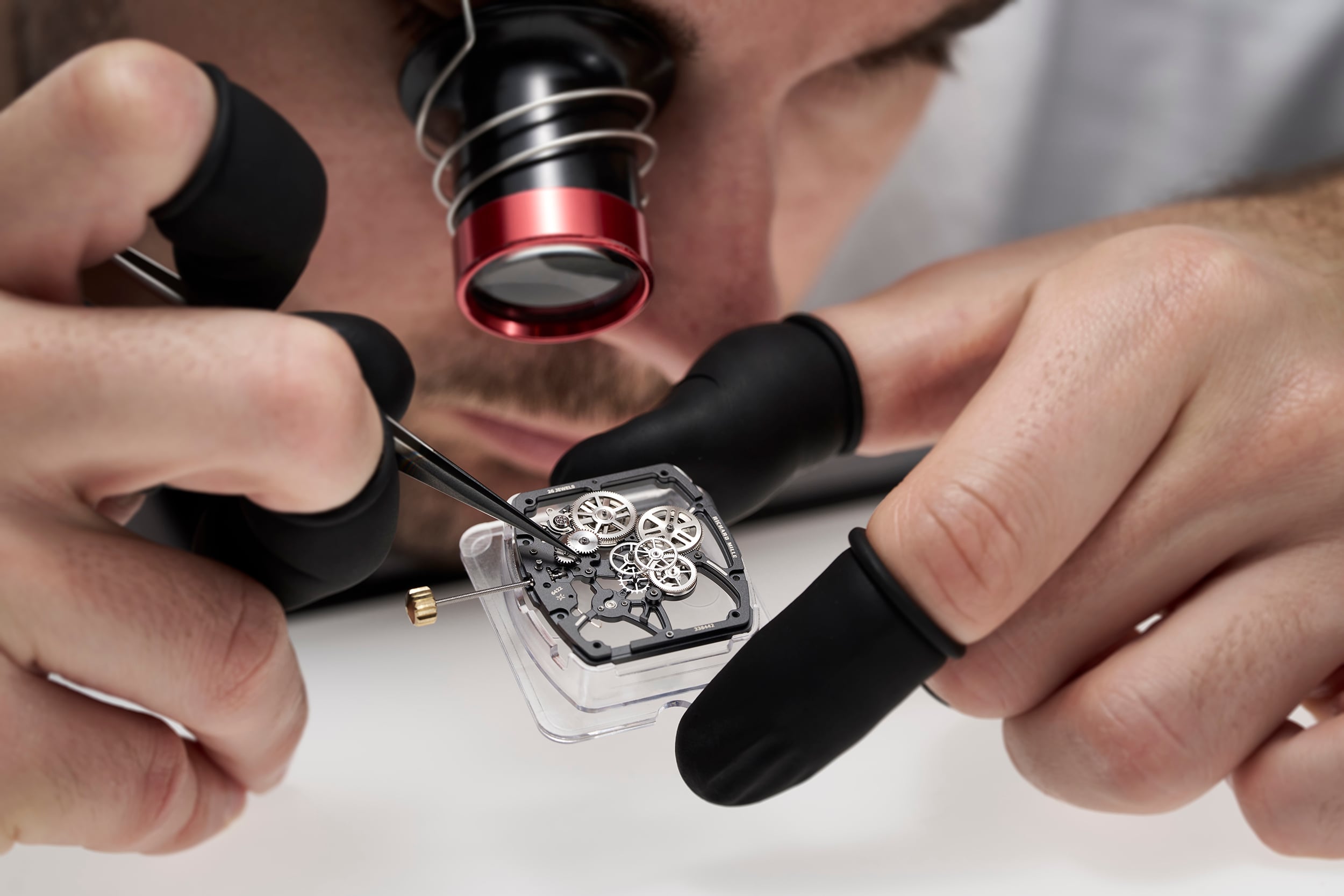 ساعة RM 55-01 من Richard Mille تجسّد قمة الإبداع الهندسي في عالم الساعات الفاخرة