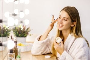 دليلك لاختيار أفضل مرطب للوجه حسب نوع البشرة