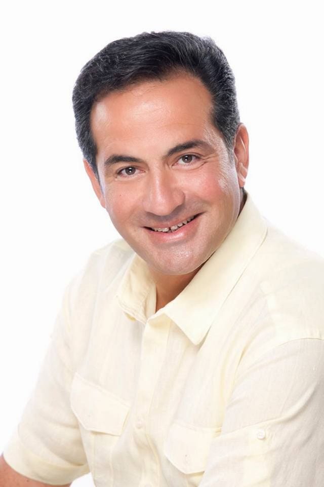 النجم محمد ثروت