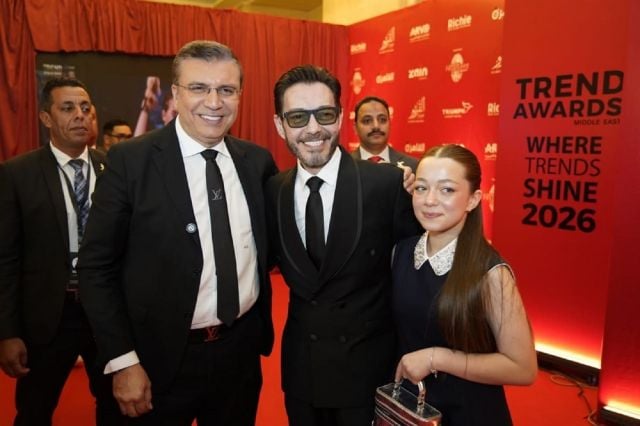 أحمد زاهر وابنته منى مع عمرو الليثي