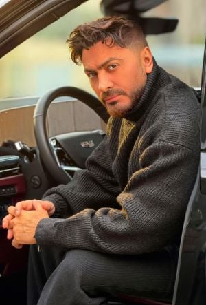 تامر حسني يستعد لتقديم قصة جميلة ومتابعوه يتساءلون