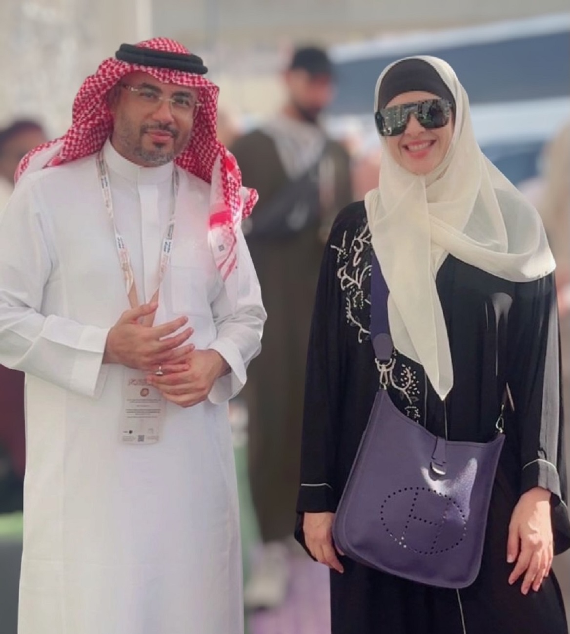 ياسمين عبد العزيز مع فهد السمحان في الحج
