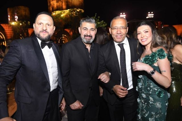 عماد زيادة مع ياسر جلال وخالد صلاح وزوجته شريهان أبو الحسن
