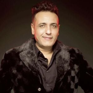 ألبوم محمد حماقي يكشف عن أعمال جديدة لمحمد رحيم