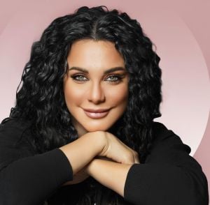 سلاف فواخرجي تكشف عن دخولها كتابة الأغاني بالصدفة (فيديو)