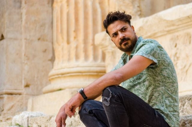 مصطفى أبو سريع يعلن عودته لطليقته بعد أربعة أشهر من الانفصال