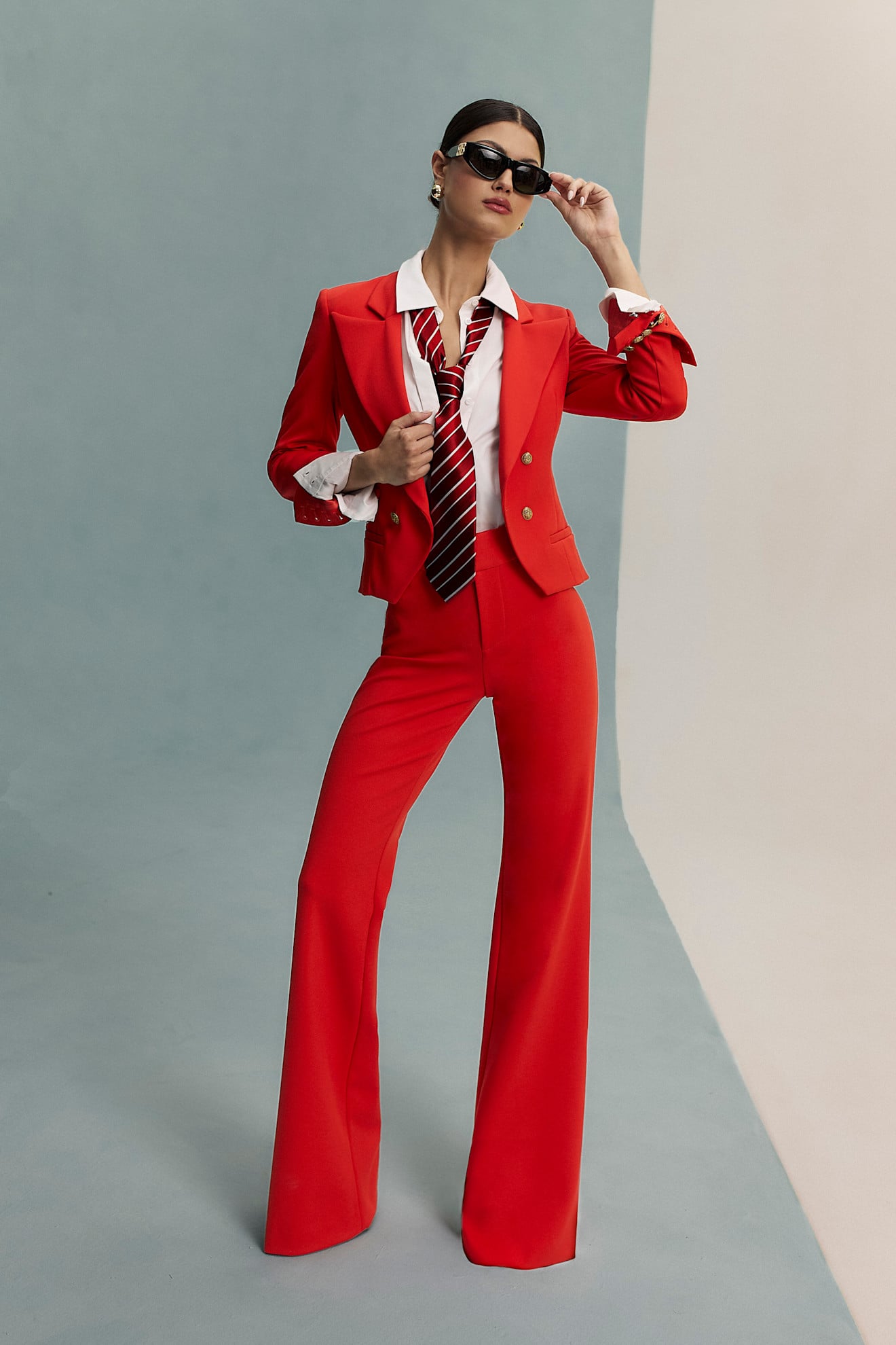 أليس + أوليفيا ربيع وصيف 2026 Alice + Olivia 