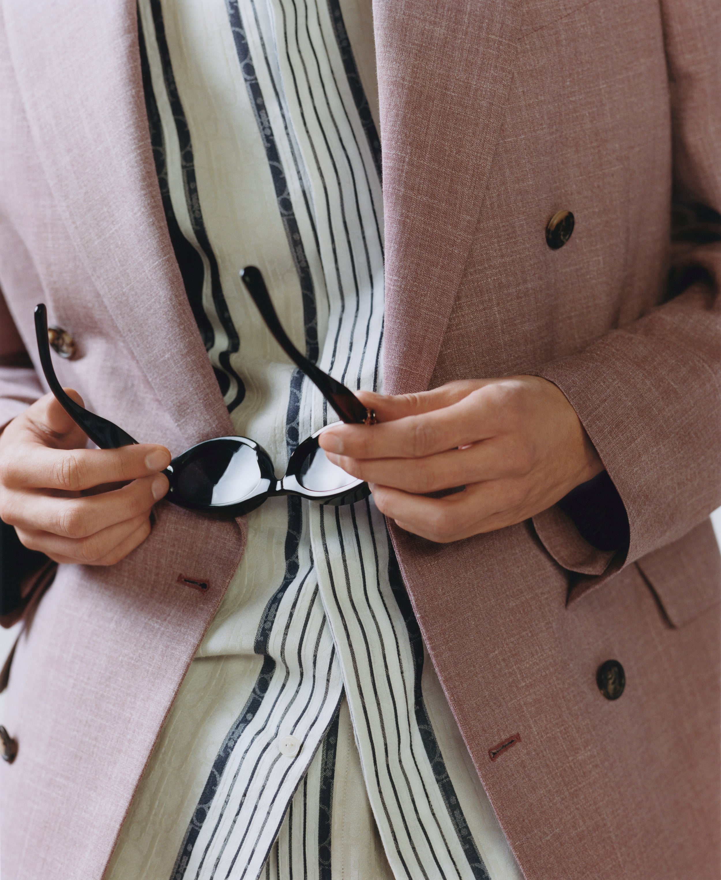 Images Credits : Dior Fall 26 Collection Visuals - Elevated Porte By ESTELLE HANANIA