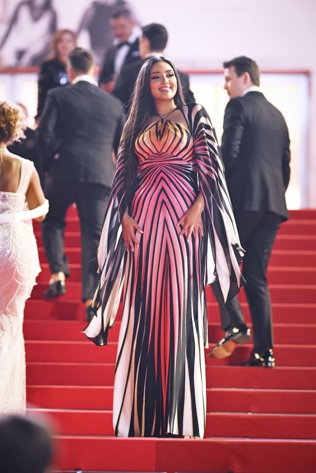 فيريال زياري بتوقيع Roberto Cavalli