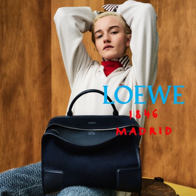 جوليا غارنر في حملة LOEWE 180