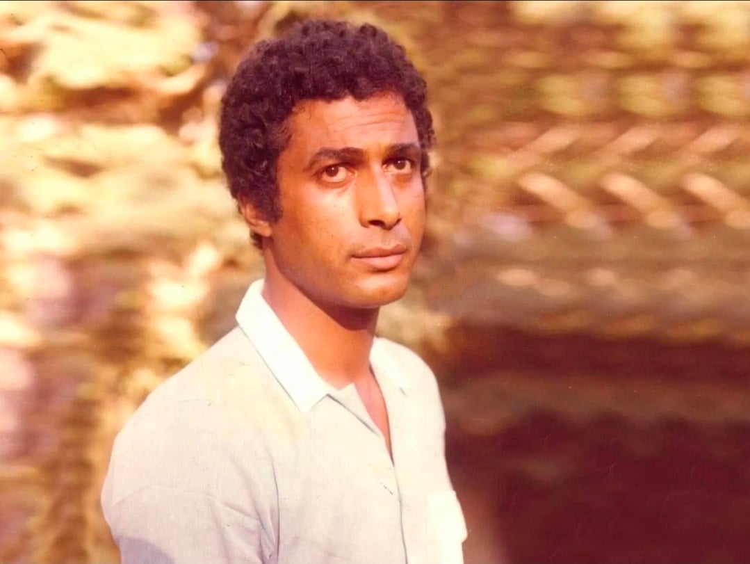 الكشف عن وصية لأحمد زكي بشأن ابنه هيثم لم تُنفّذ!