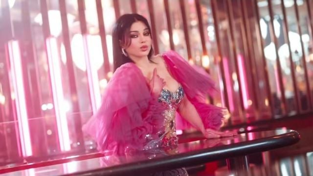هيفاء وهبي تصدر جديدها 