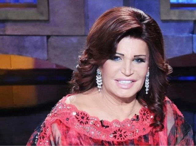نجوى فؤاد تعاني من الوحدة والجمهور يتفاعل معها
