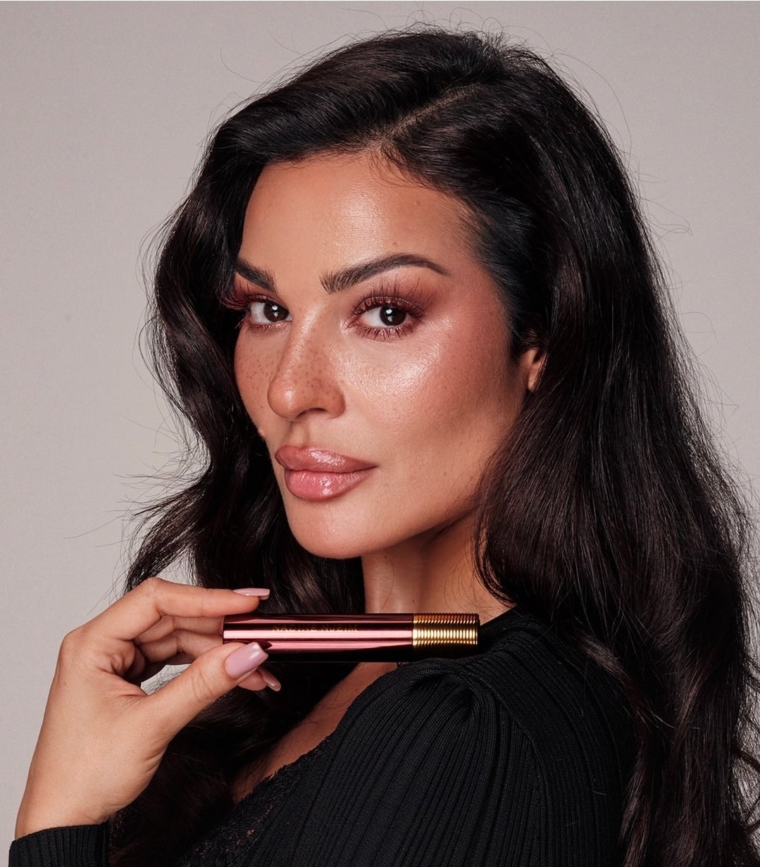 نادين نسيب نجيم تستعرض تحضيراتها لحضور مسلسل 