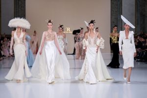 Sculptural Dressing الأزياء كنحت معماري
