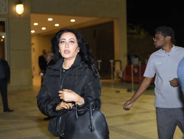لطيفة في عزاء الراحل هاني شاكر