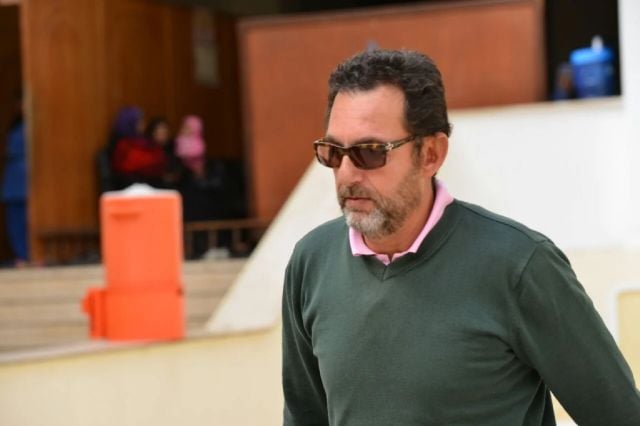 زوجة محمد مرزبان تطلب نقله الى القاهرة بعد إصابته في حادث سير