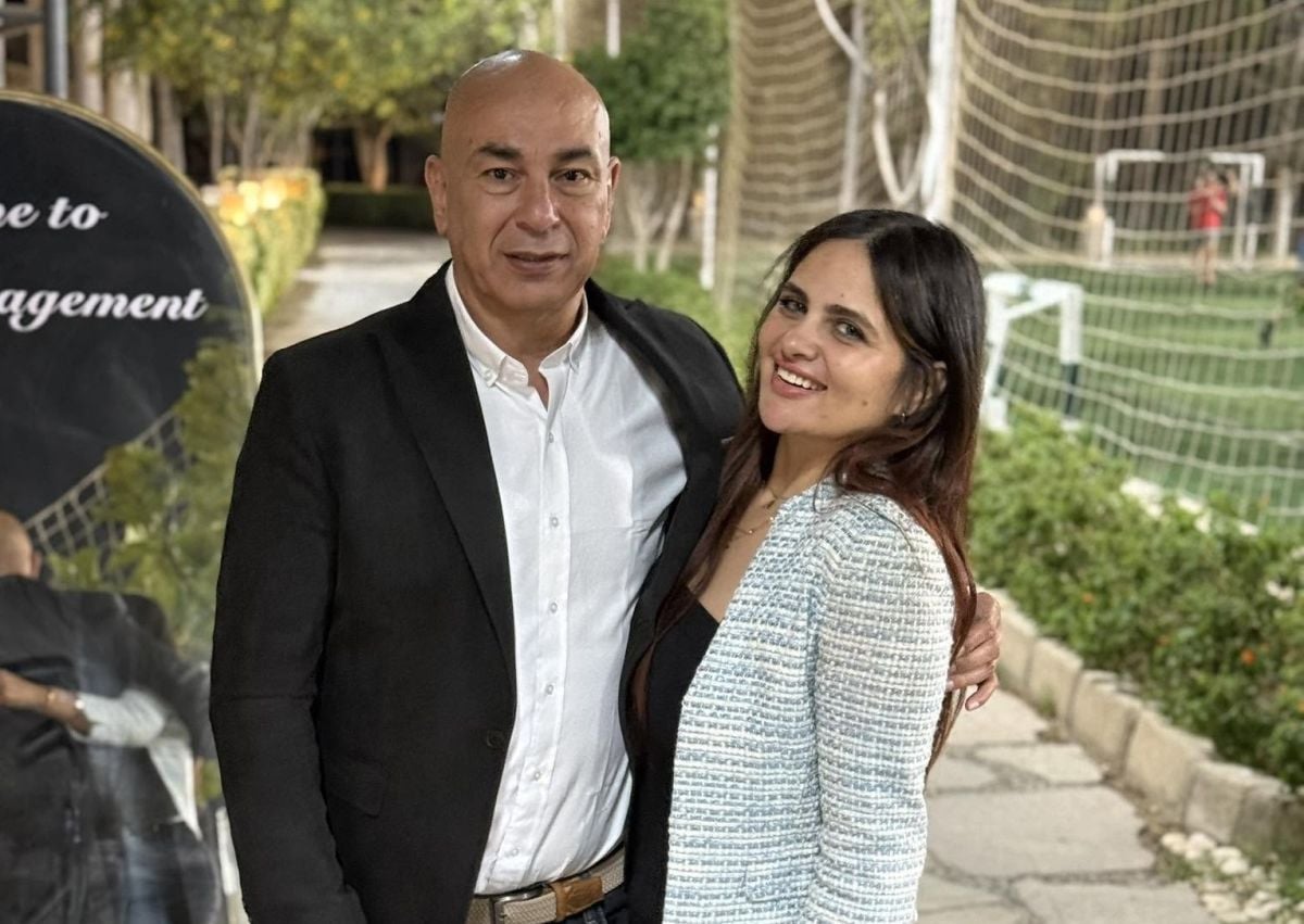  زوجة حسام حسن تنهار بالبكاء في لحظات مؤثرة عقب التأهل الى دور الـ16 (فيديو)