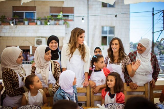 الملكة رانيا تدعم جمعيات أهلية