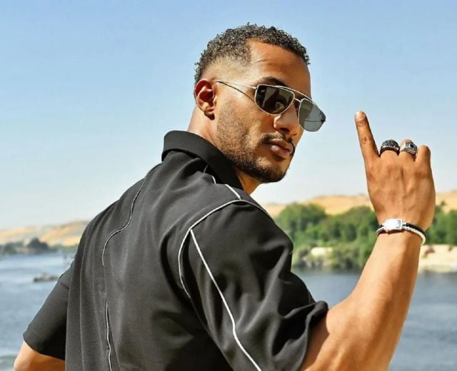 محمد رمضان يتجاهل انسحاب أحمد مراد من تأليف مسلسله ويواصل التحضيرات