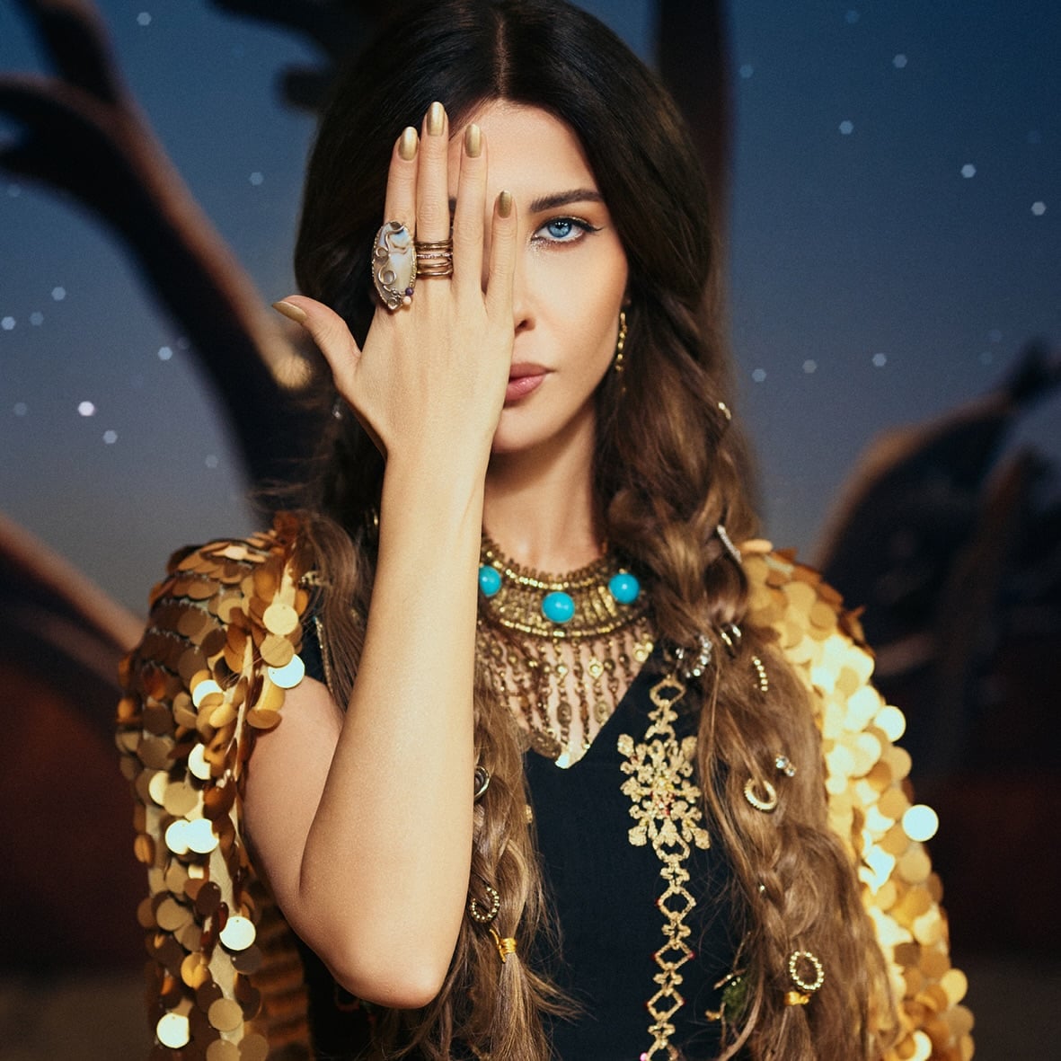 مكياج سموكي بني على طريقة نانسي عجرم