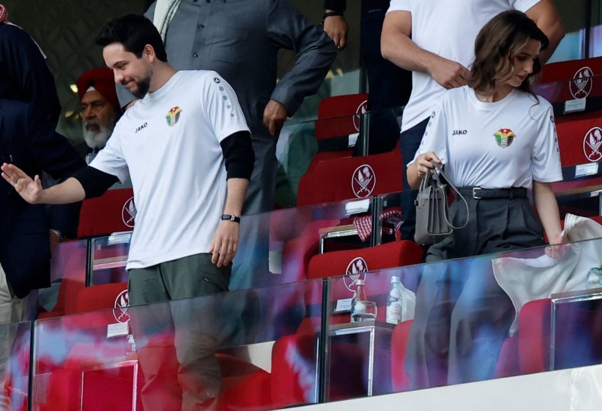 الأميرة رجوة الحسين بقميص المنتخب الأردني: دعم منتخب النشامى