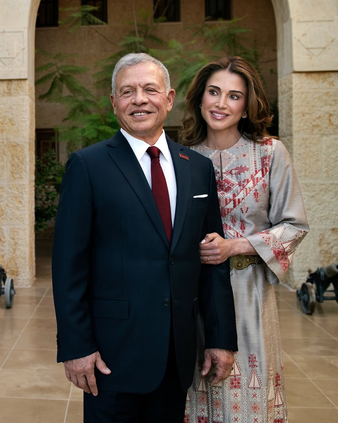 الملكة رانيا العبدالله مع الملك عبدالله الثاني الملكة رانيا العبدالله مع الملك عبدالله الثاني