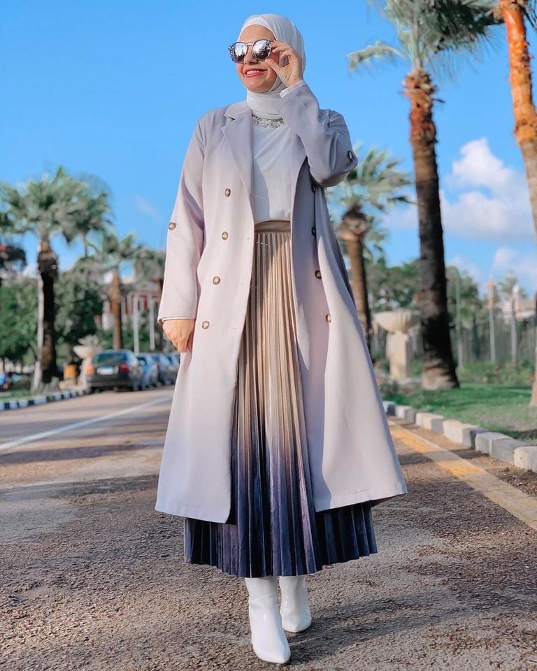 تنسيق الكارديجان الطويل مع التنورة الطويلة