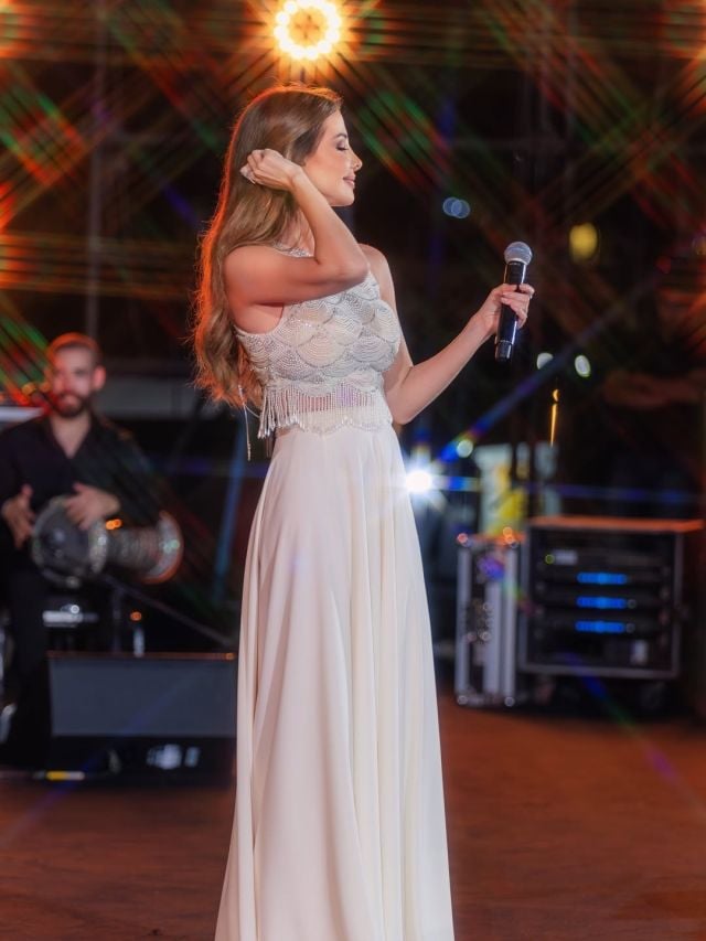 نانسي عجرم بصيحة اللؤلؤ المميزة