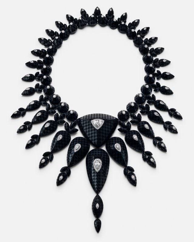 قلادة أونيكس من مجموعة Human Being – Boucheron 