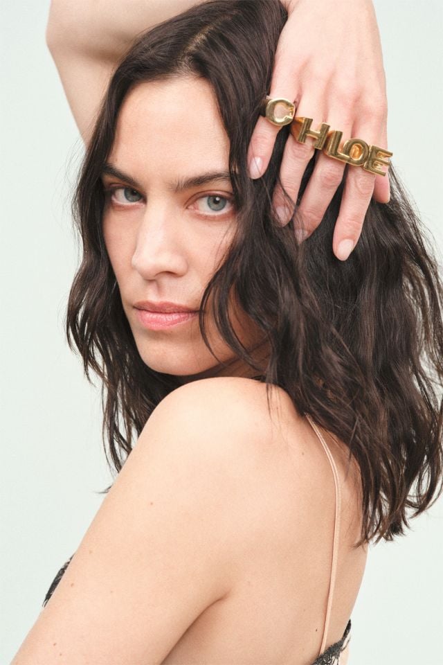 CHLOÉ ربيع 2027 أناقة تنبض بالحرية
