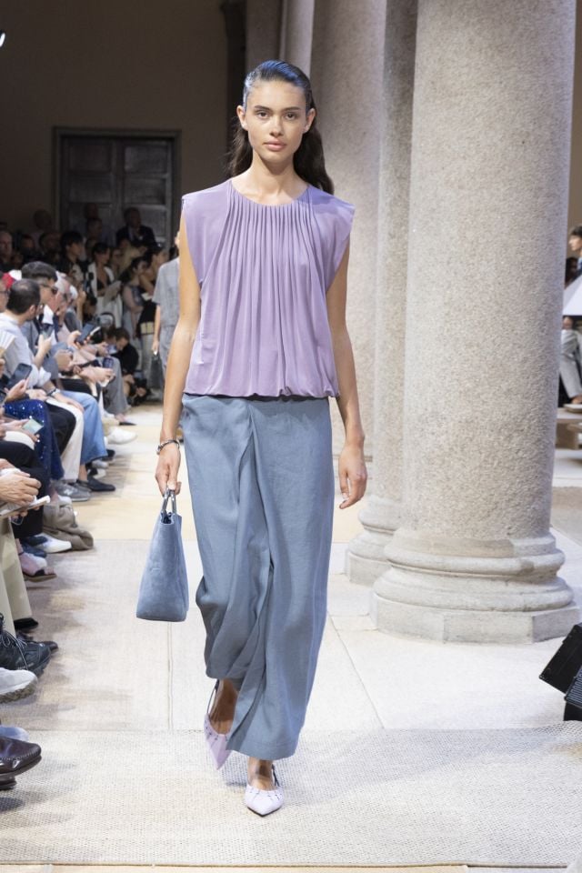 من مجموعة أزياء GIORGIO ARMANI ربيع/صيف 2027